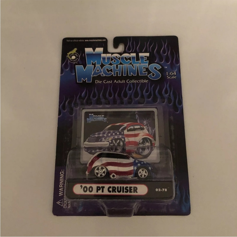 Muscle Machines ‘00 PT Cruiser Cast 02-84 1/64 Scale Red White Blue